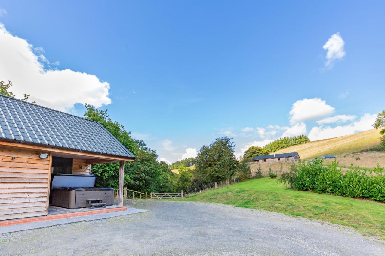 Ploony Hill Lodge Bleddfa Esterno foto